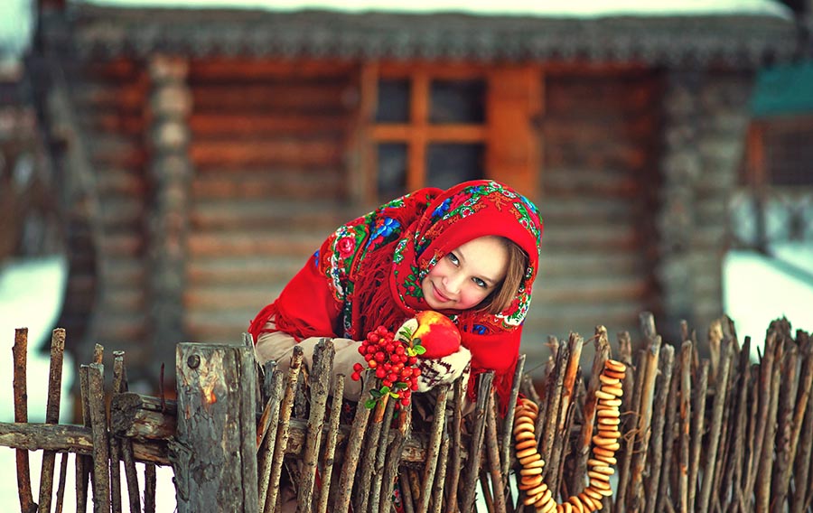 Sexy girl Women in Slavic costumes in St. Petersburg