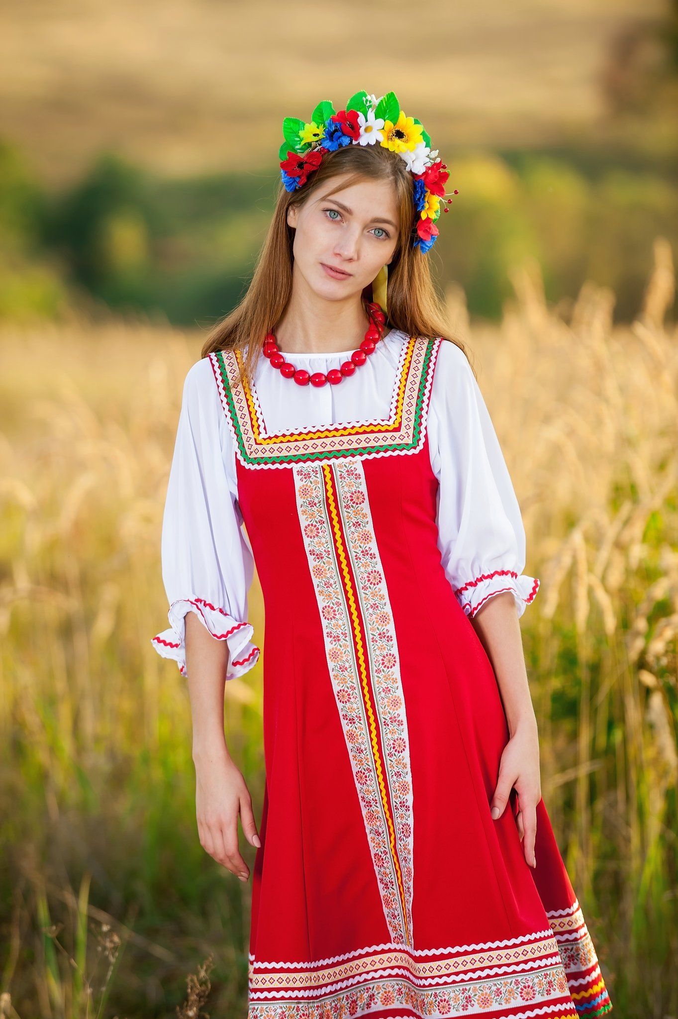 Women in Slavic costumes in St. Petersburg — step in, relax, and chat live
